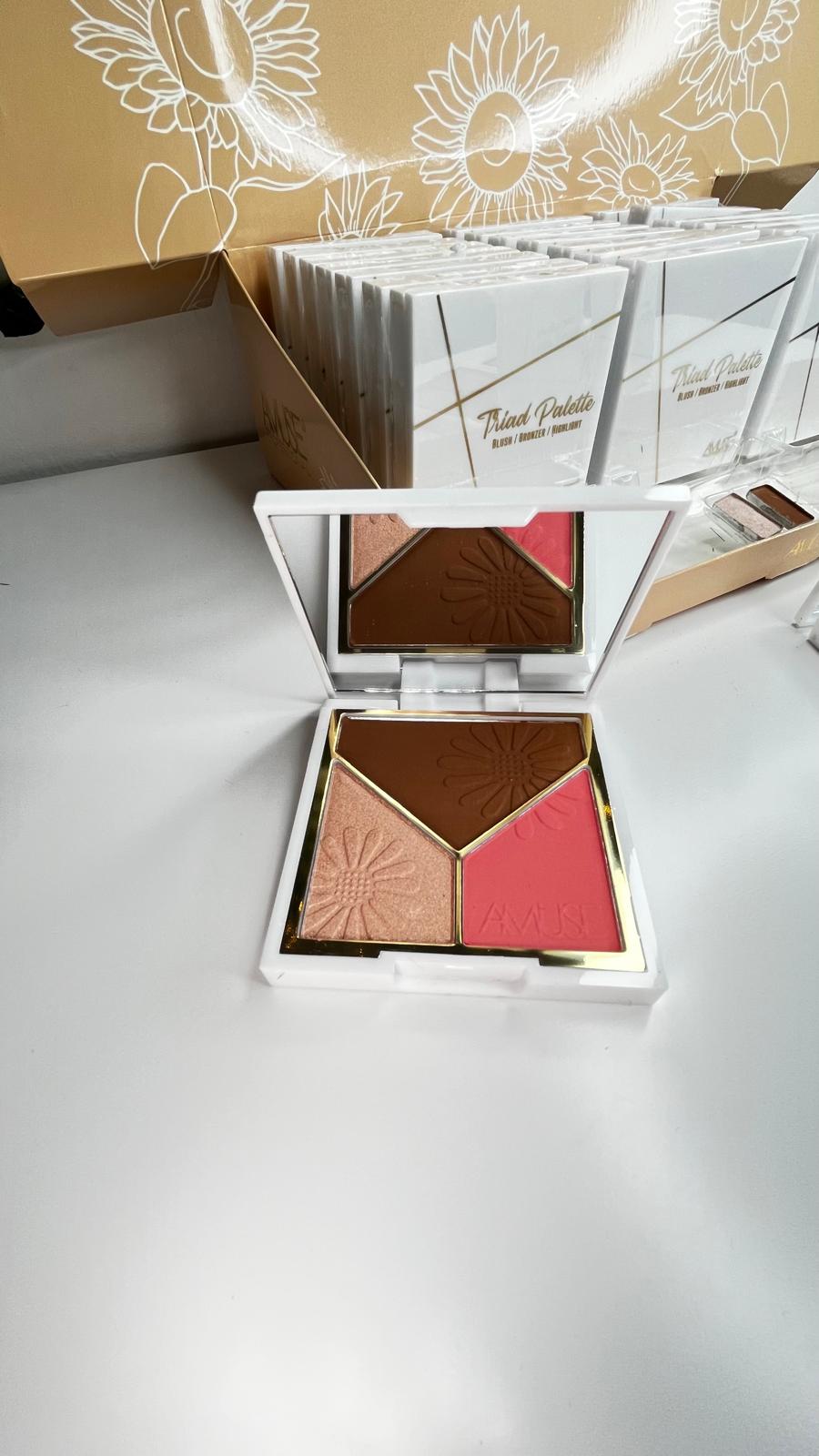 TRIAD PALETTE 3 IN 1  BLUSH/BRONZER/HIGHLIGHT
